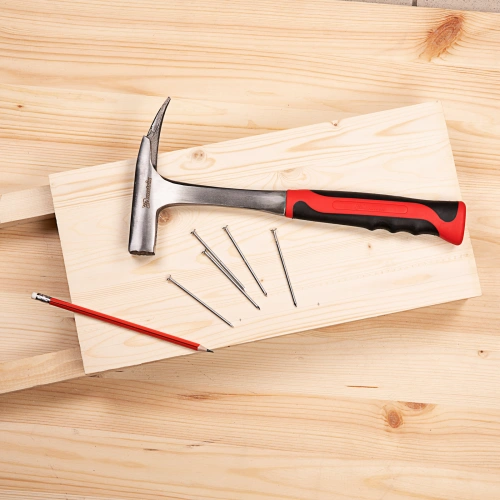 Молоток кровельщика, 600 г, цельнометаллический, двухкомпонентная рукоятка Matrix по ценам производителя в Краснодаре с доставкой по всей России