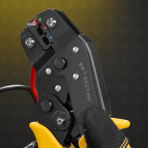 Клещи для обжима изолир. наконечников НКИ и НВИ, разъемов РПИ, гильз ГСИ, 0,5 - 2,5 мм2 Denzel по ценам производителя в Краснодаре с доставкой по всей России