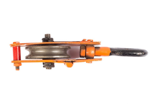 Блок монтажный однорольный с  ушком TOR 0,5 т с откидной щекой по ценам производителя в Краснодаре с доставкой по всей России